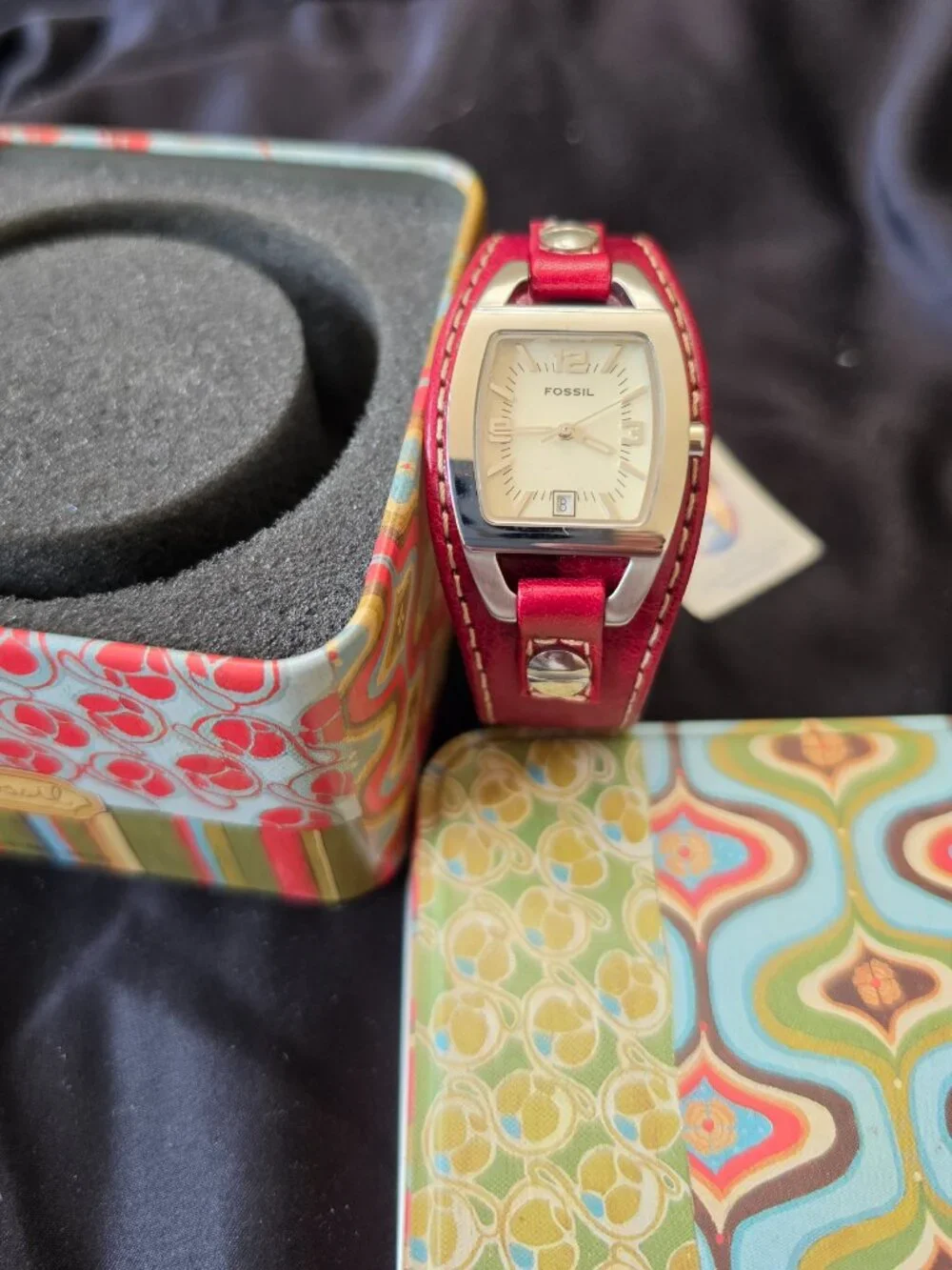 Fossil watch JR8164 Burgandy Leather Cuff Watch date function NEW in box/tags 02